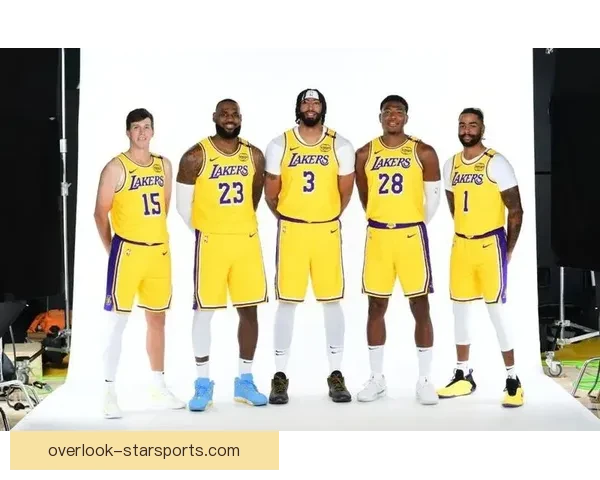 湖人新赛季阵容大调整詹姆斯状态引球迷期待